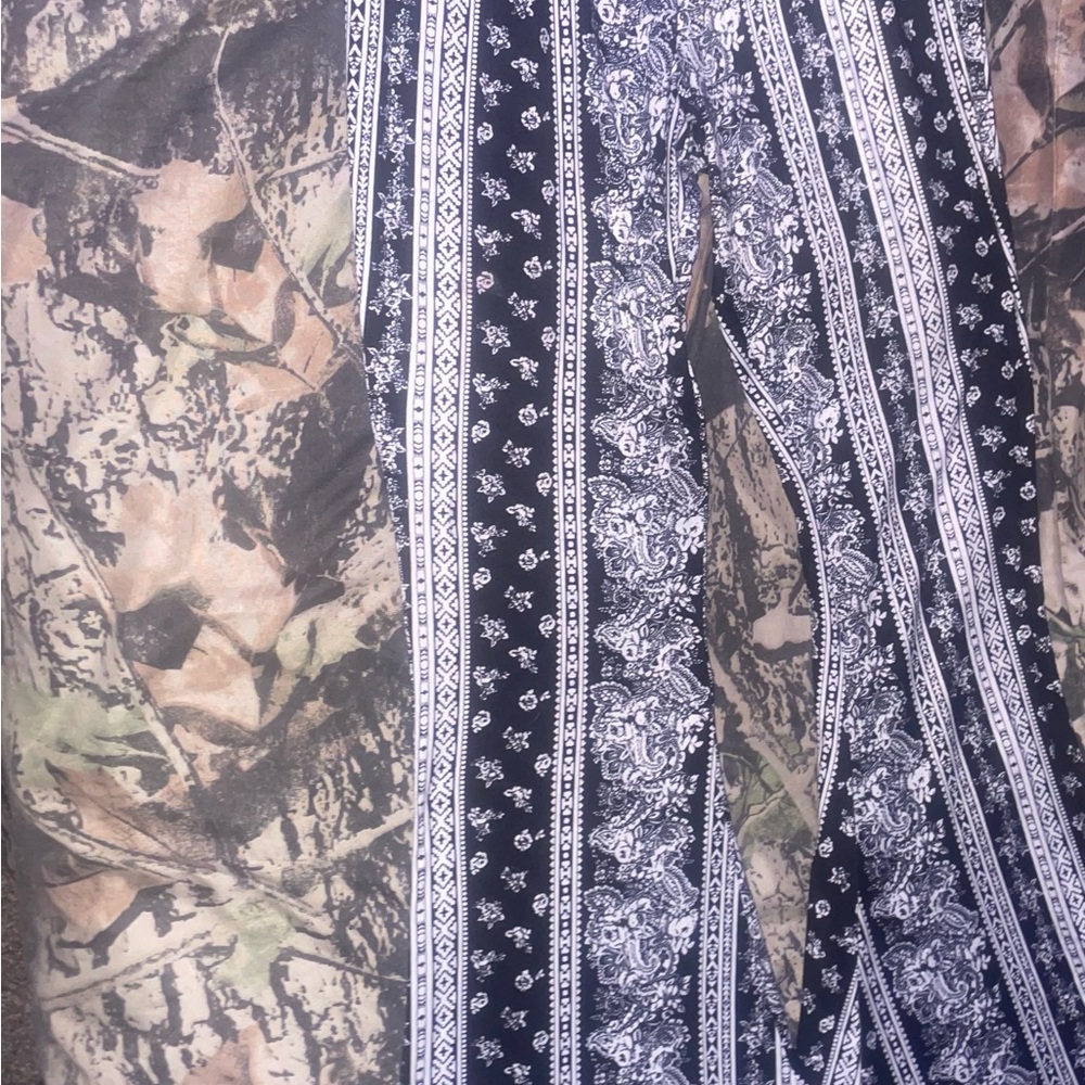 Black and White Paisley Print Pants